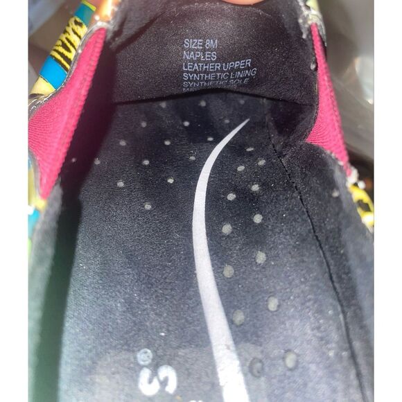 Klogs Naples Size 8 M Patent Leather Multi Color Floral Slip On Shoes Clogs - Picture 11 of 11